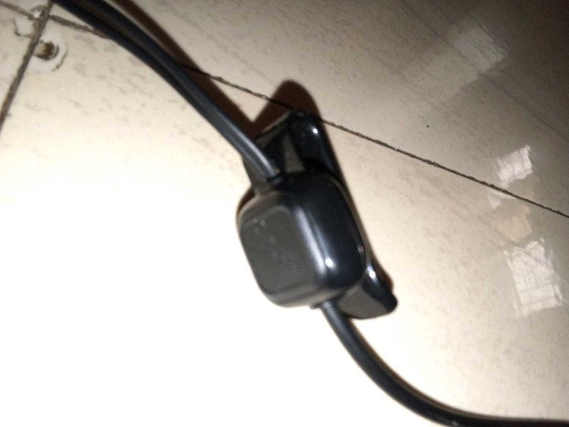 Earphone With Accessibil Mic 🎤 7-8 Meter Wire