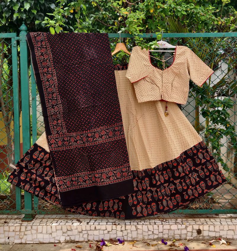 Lahenga Choli