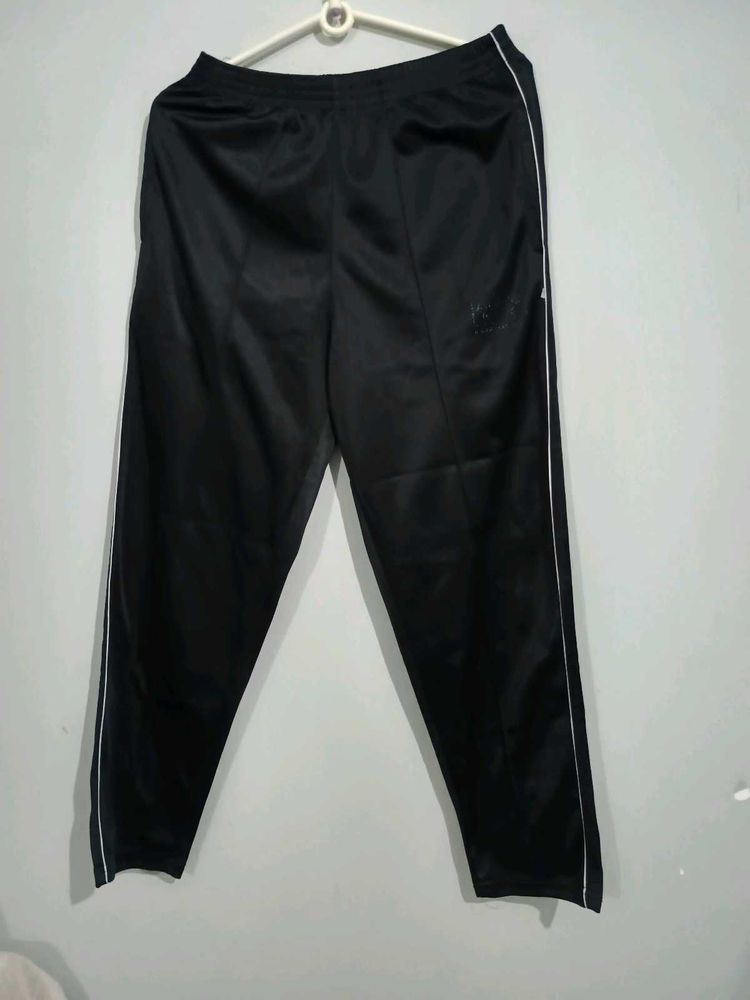 Black Trackpant
