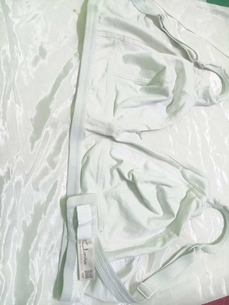 White clovia Bra