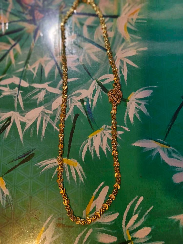 Peacock Mugappu Gold Chain