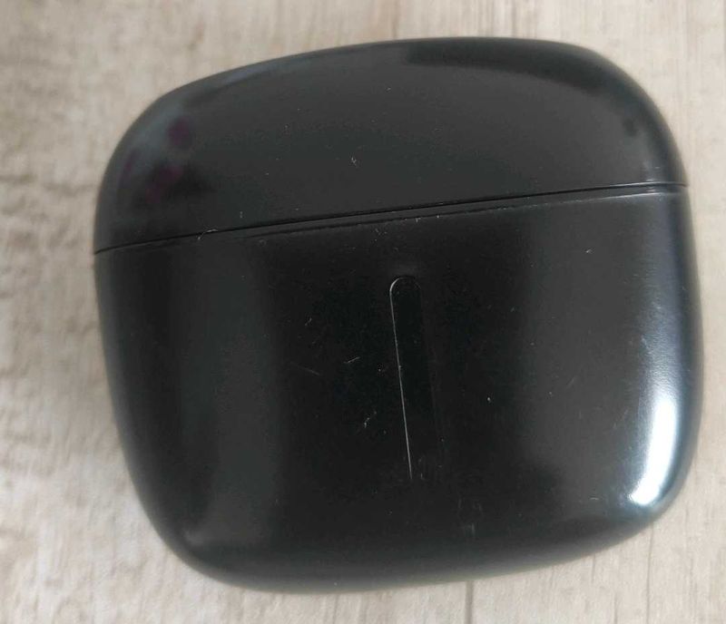 boAt Airdopes Max Charging Pod Only – Carbon Black