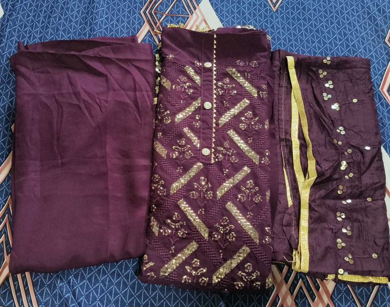 Embroidered Kurta Set