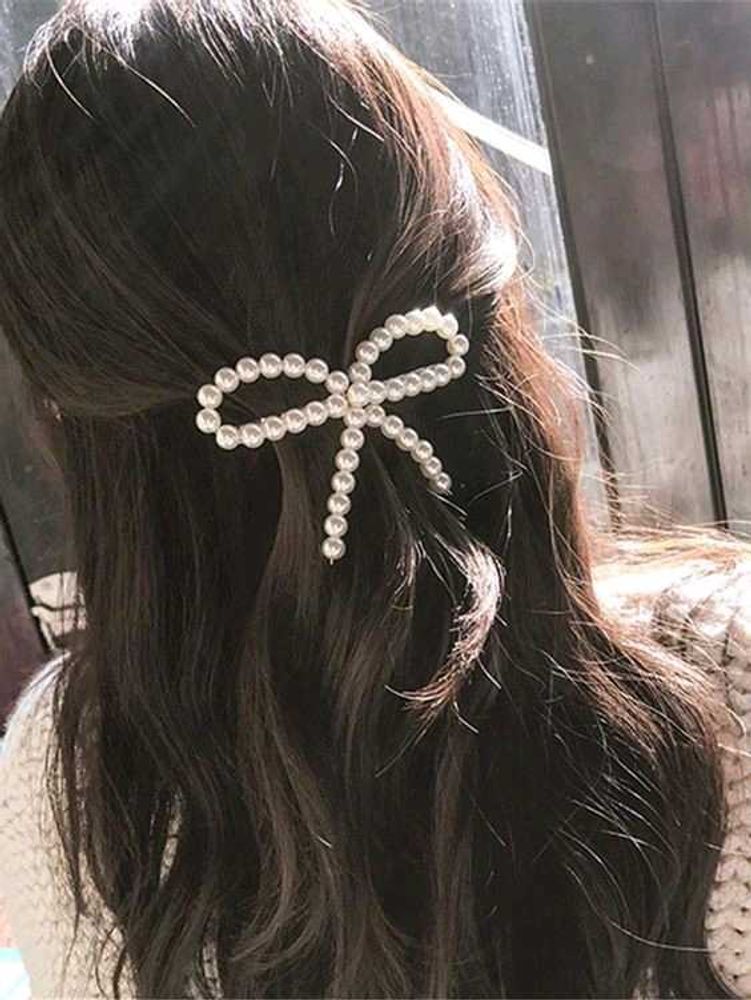 Pearl Bow Hair Clip 🤍🦋