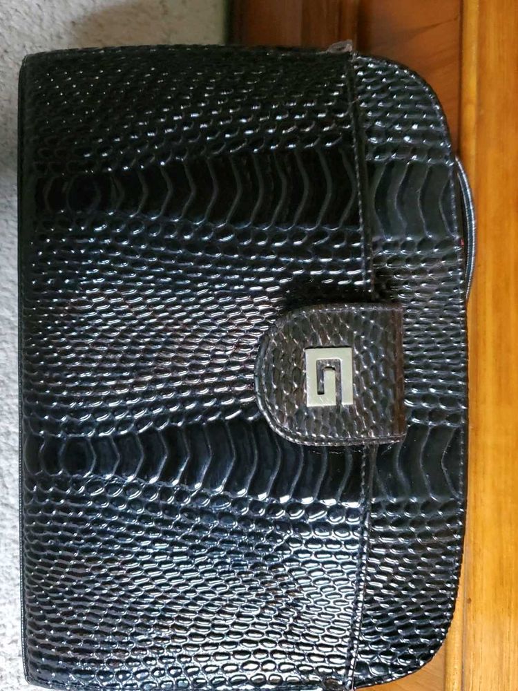 Guess Black Wallet