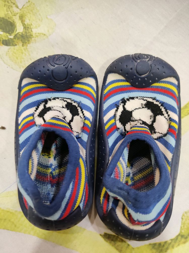 Babyhug Antiskid Shoes Socks