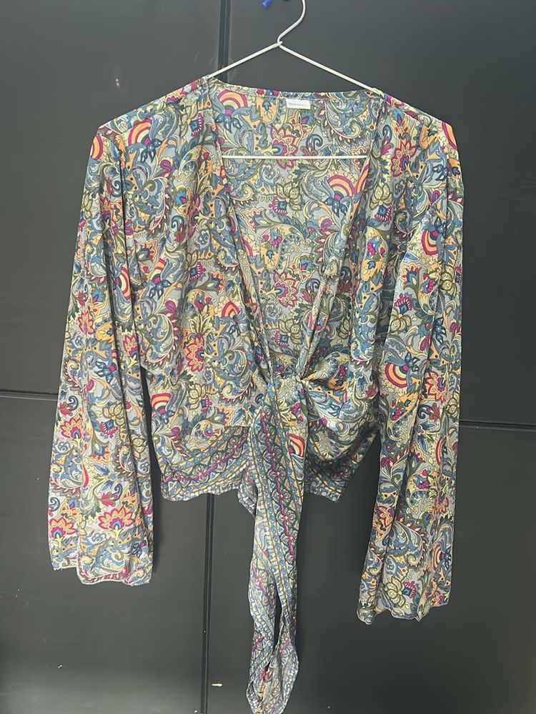 Floral Knot-Front Blouse