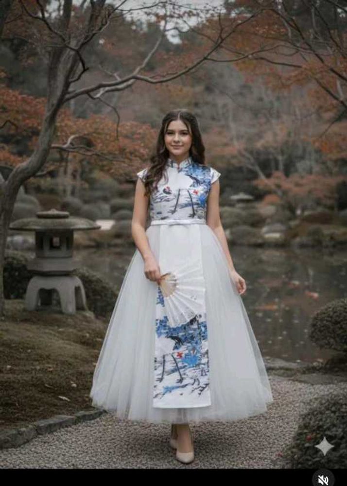 Elegant Girls&#39; Party Gown