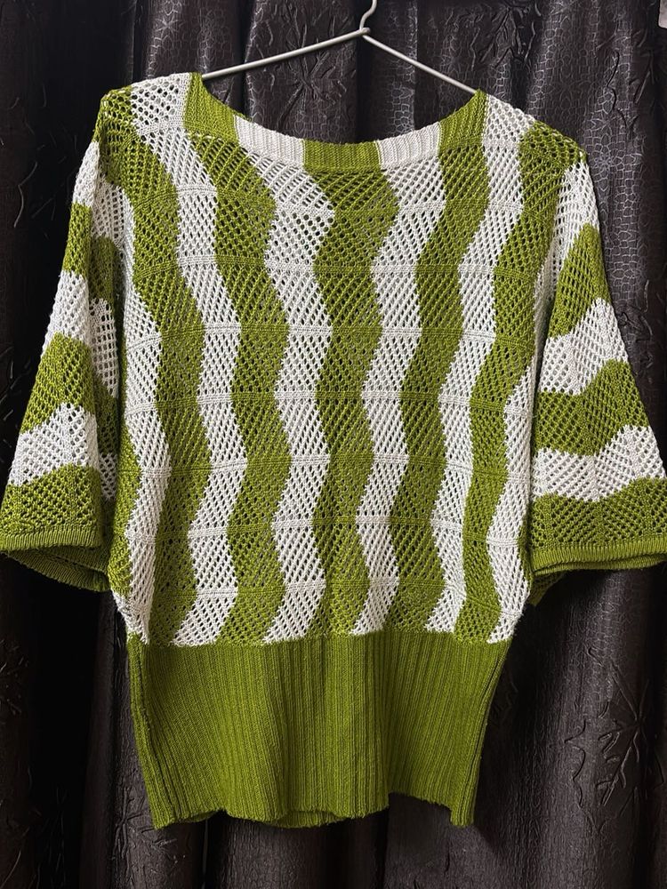 Green &amp; White Knit Top