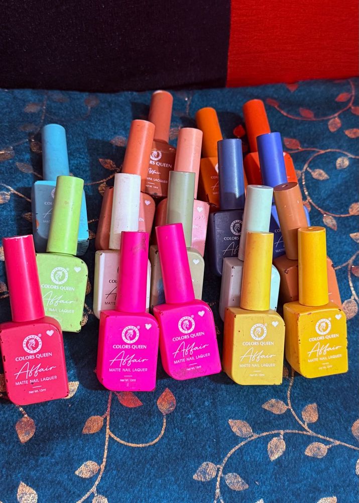 (Set of 13 )Colors Queen Affair Nail Polish bundel