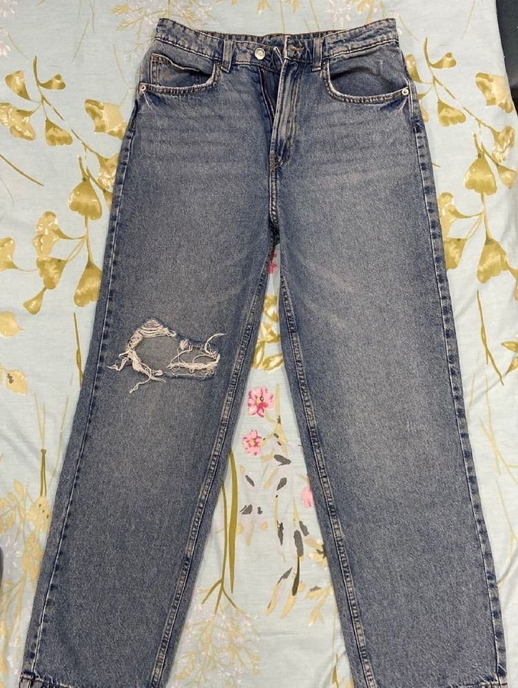 H&amp;M Straight Ultra High Waist Jeans