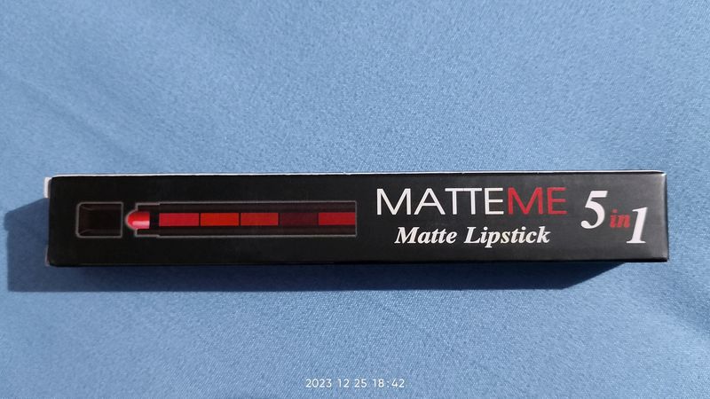 5 In 1 Matte Redd Addition Lipstick