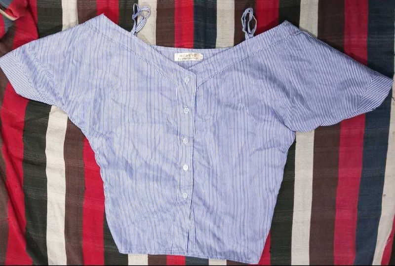 Korean Off-Shoulder Top💙