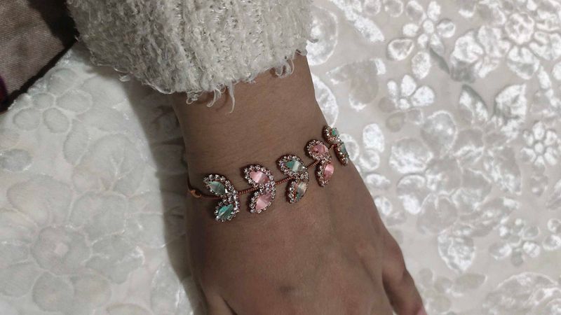 Floral rose gold Bracelet