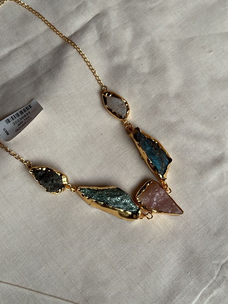 18k Plated Contemproray Necklace Without Earrings