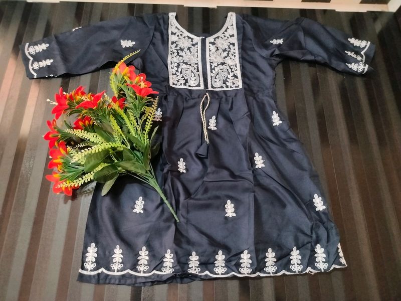 Stylish Short Kurti / TOP 💙