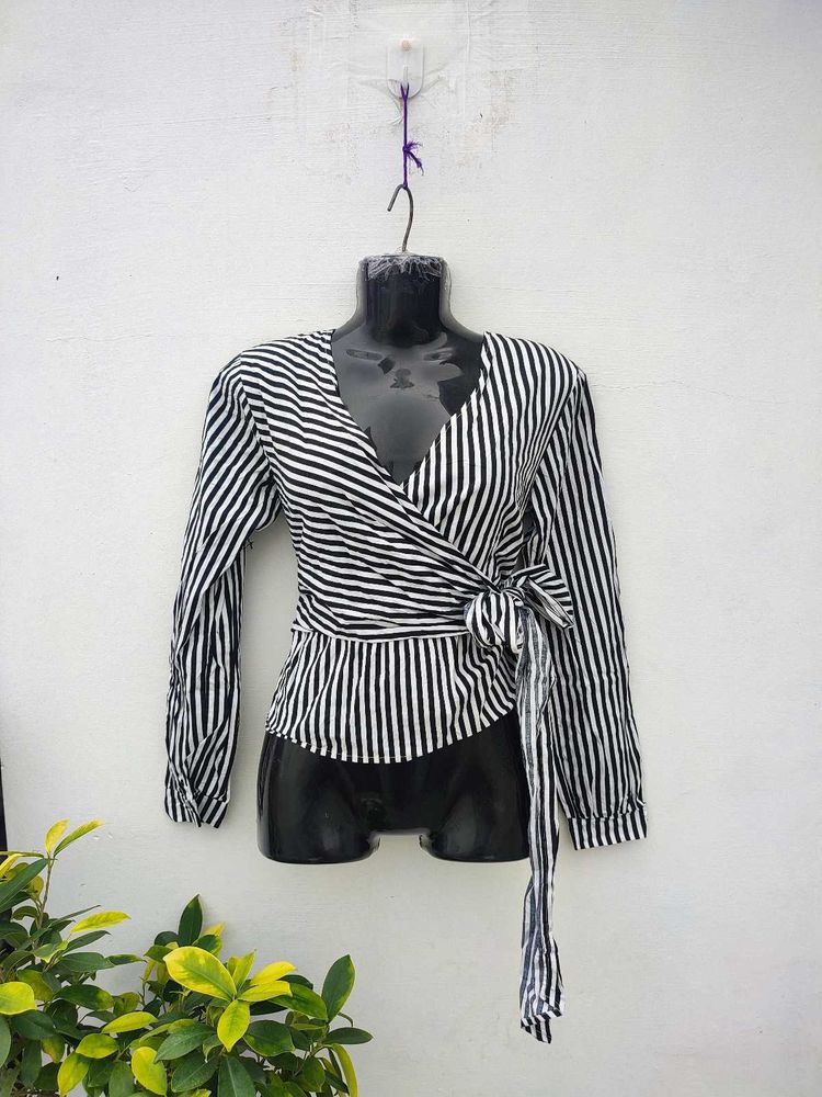Summer Cute Wrap Up Top
