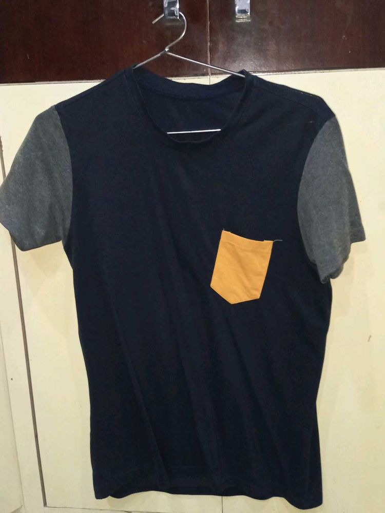 Colorblocked Pocket T-Shirt