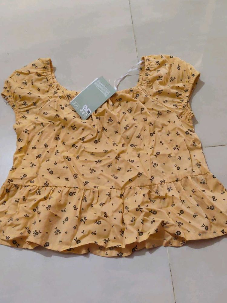 Beautiful Mustard Top 🫶✨