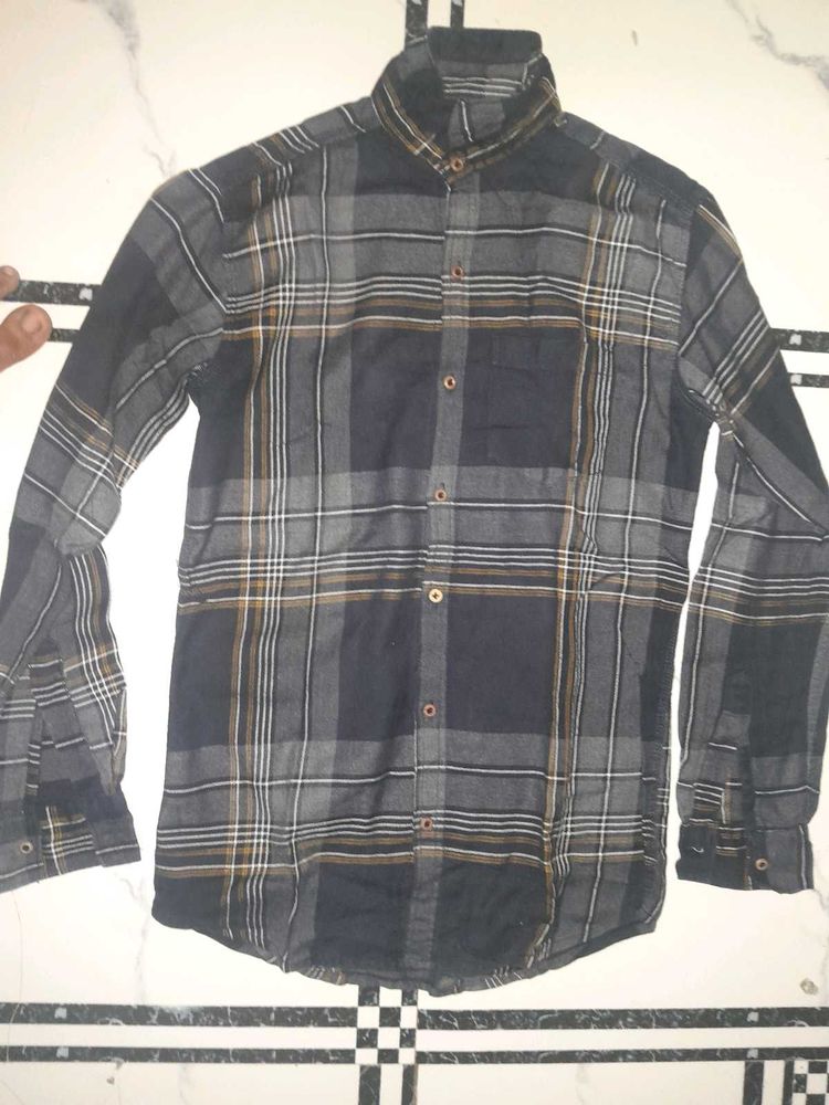 Plaid Flannel Shirt - Casual Style