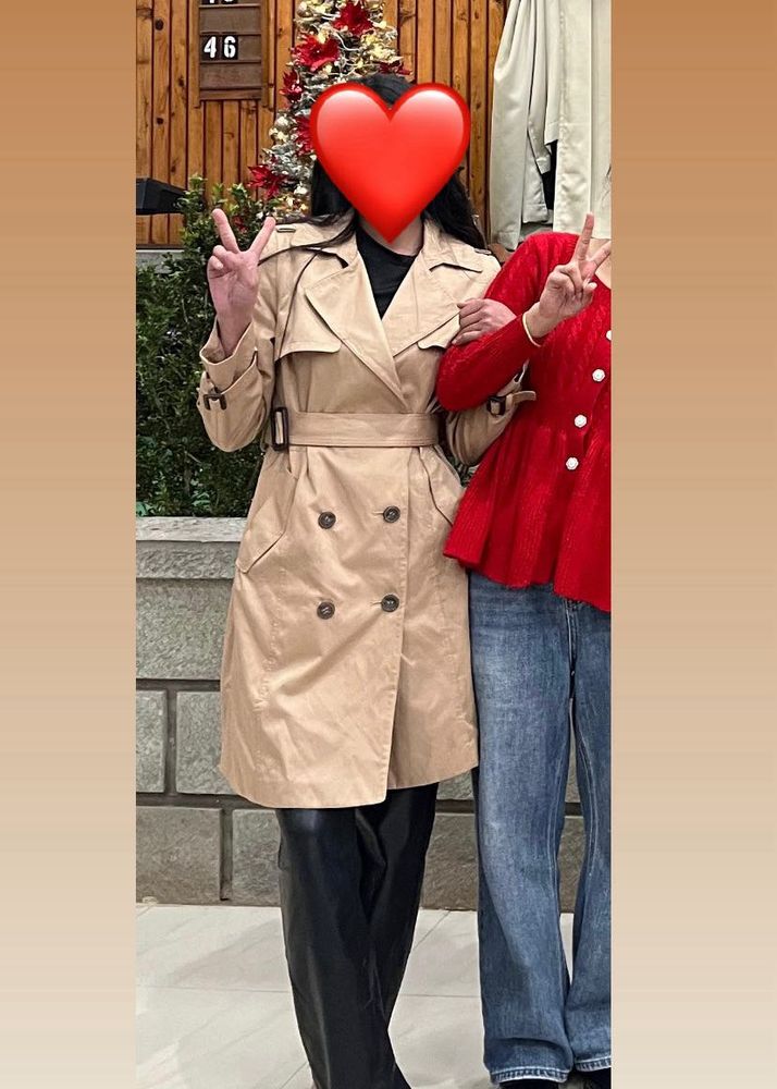 Best Combos Trench coat, top and Savana cap