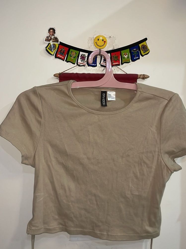 H&amp;M Crop Top