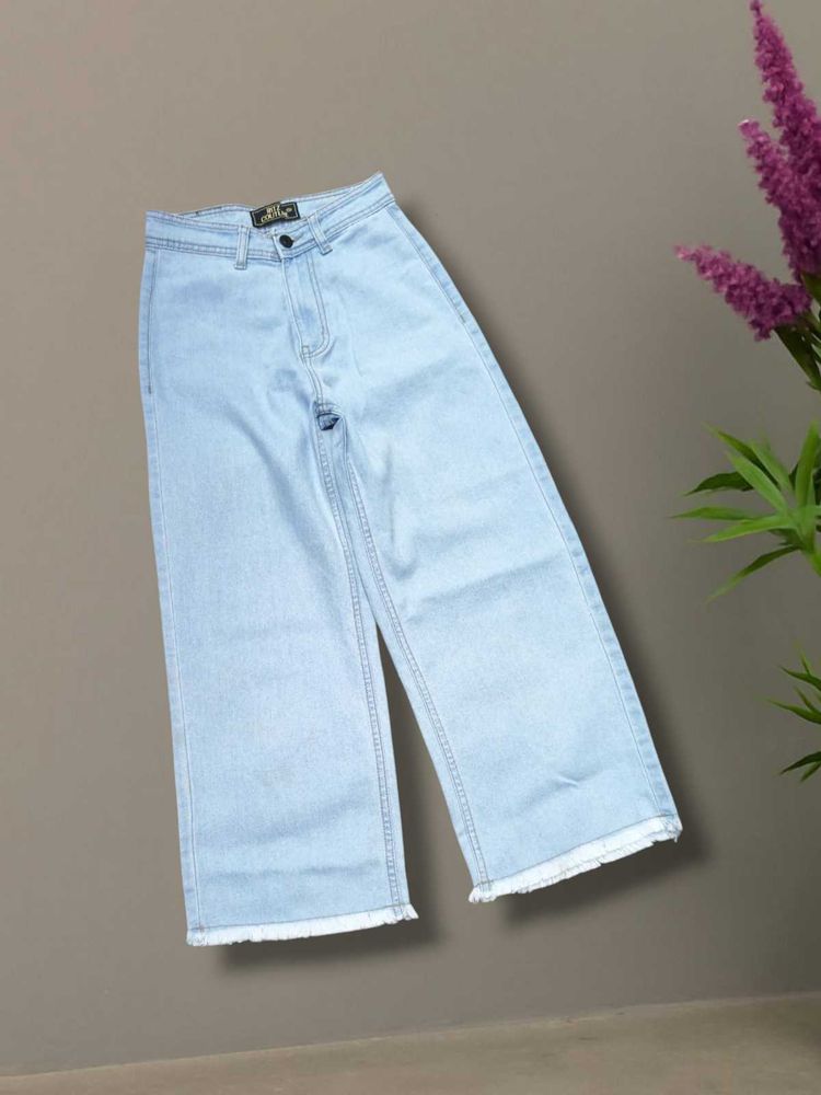 F@74 Size-26 Straight Jeans
