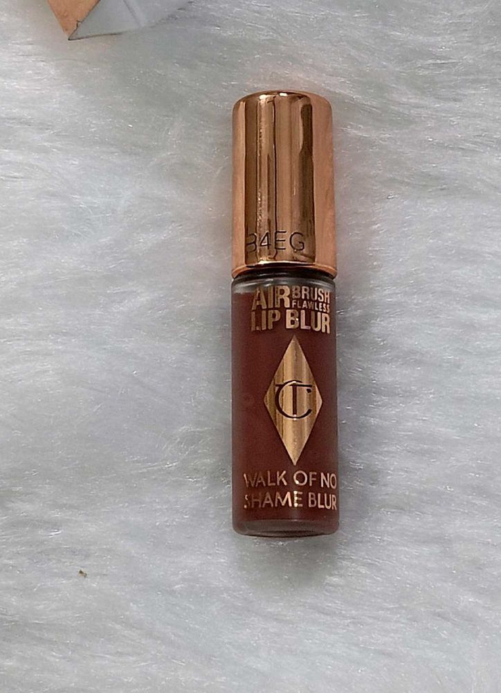 Charlotte Tilbury Lip Blur