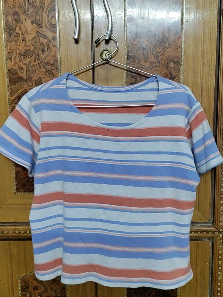 Girls strips tshirt, Medium, length not too short
