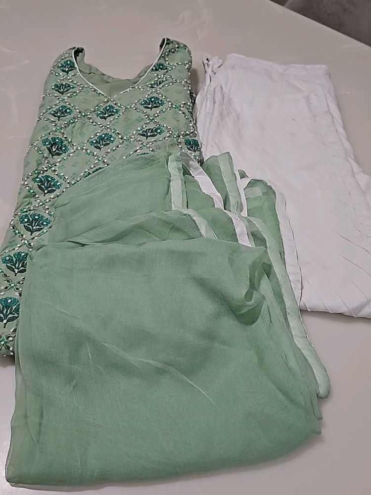 Indian Salwar Kameez Suit Set