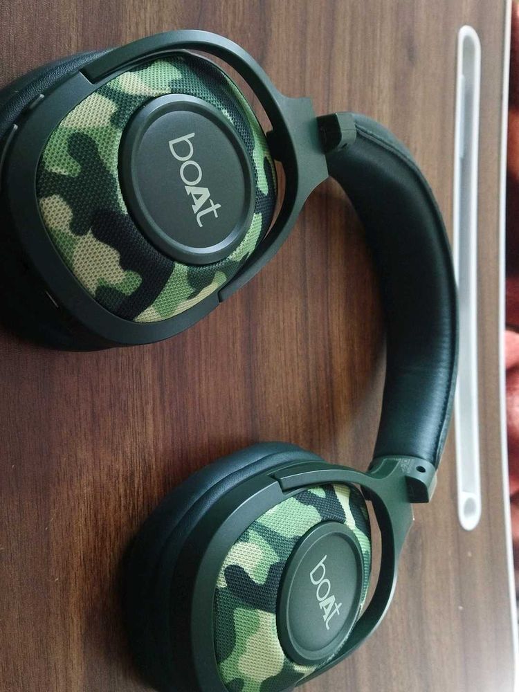 boAt Rockerz 550 Headphones