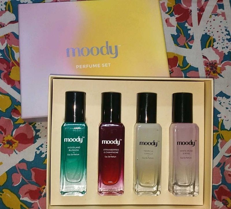 Moody Perfume Set - Four Unique Scents