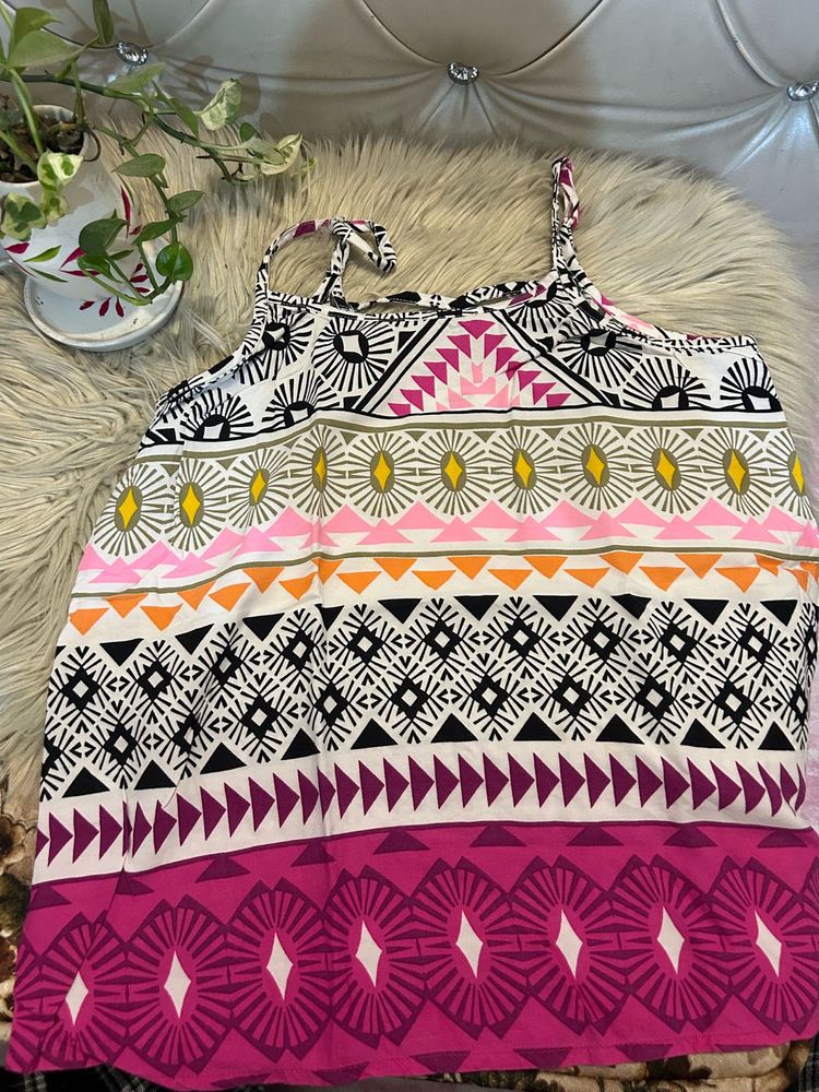 Printed, cross back top
