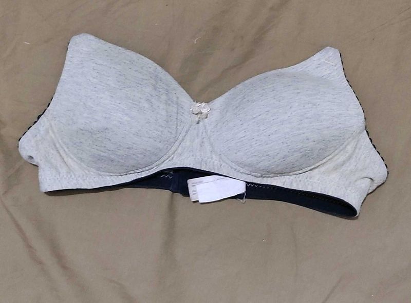 Clovia Bra