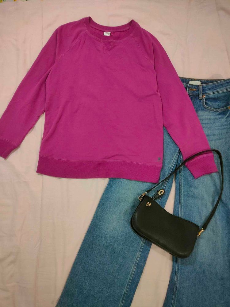 Round neck Sweatshirt