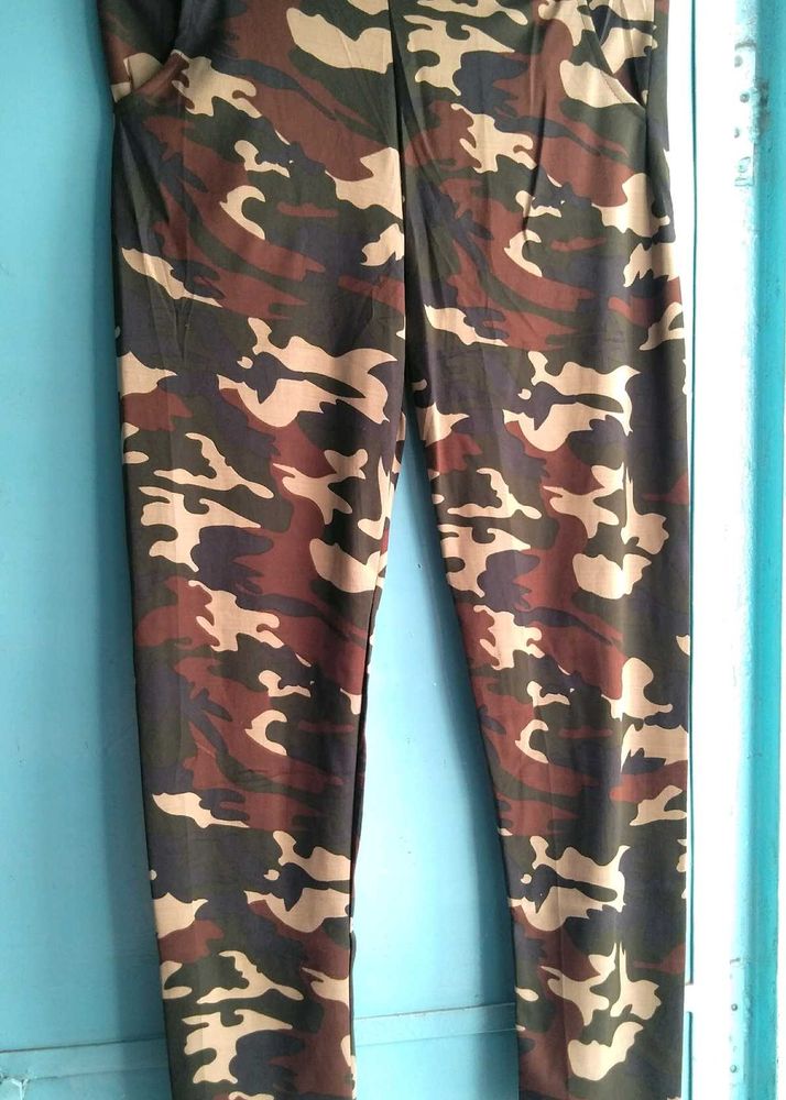 Jeggings in Army Design