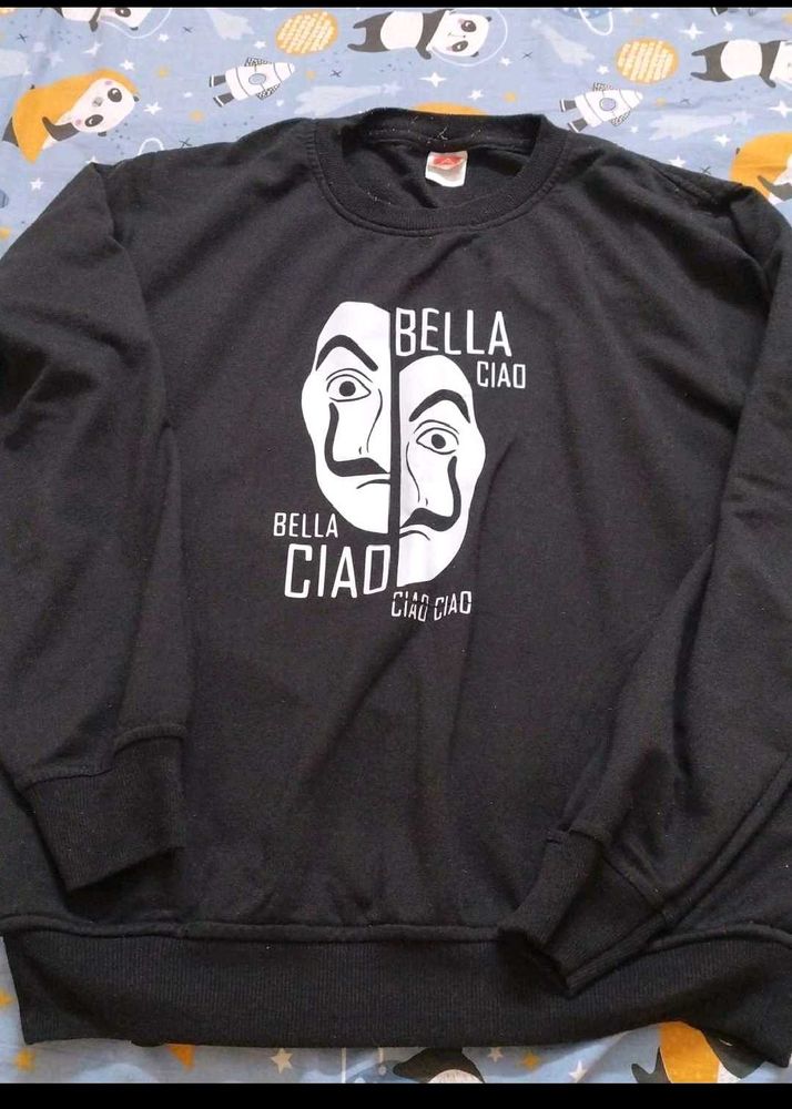 Black Sweatshirt