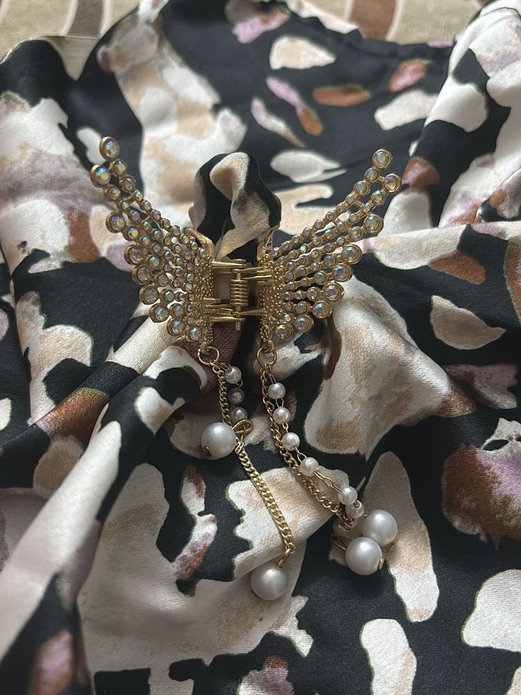 Elegant Golden Butterfly Hair Claw Clip