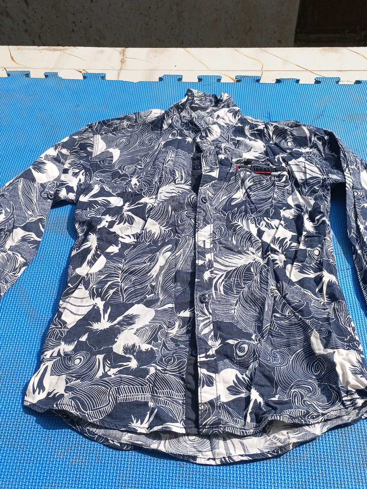 Patterned Long Sleeve Shirt