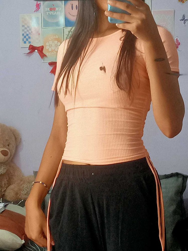 Cute Ribbed Top 🌺