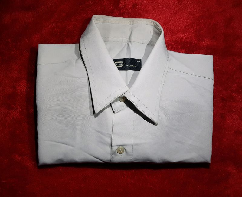 Flawless Condition Shirt For Men !! Ivory Color