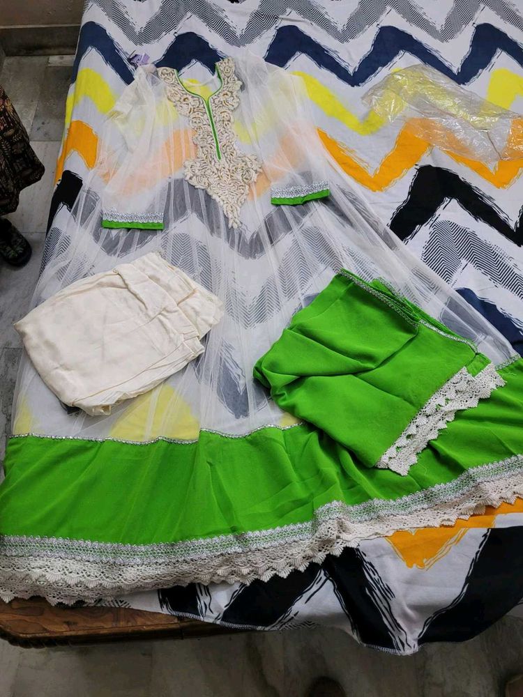 Pretty Anarkali Suit