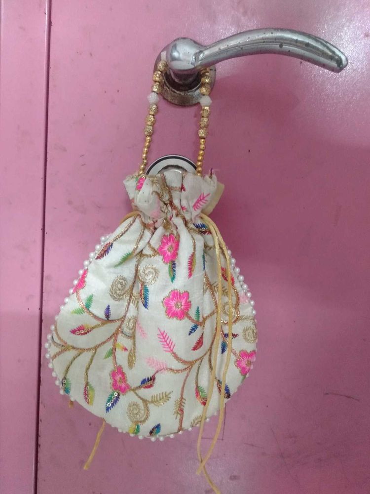 Floral Embroidered Pouch