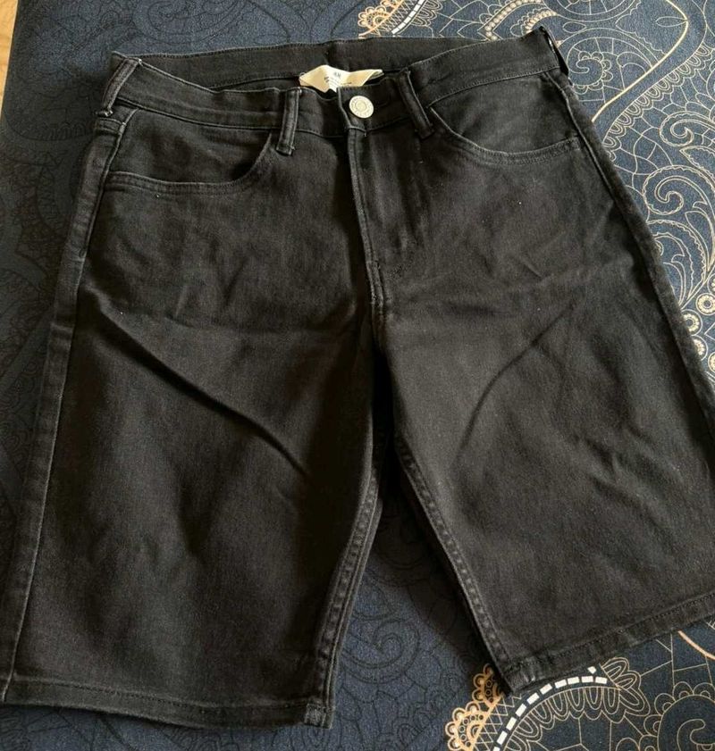 H&amp;M Black Denim Shorts