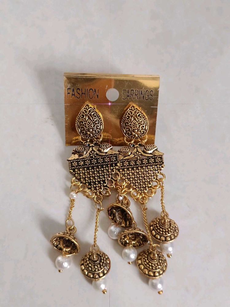 Earring