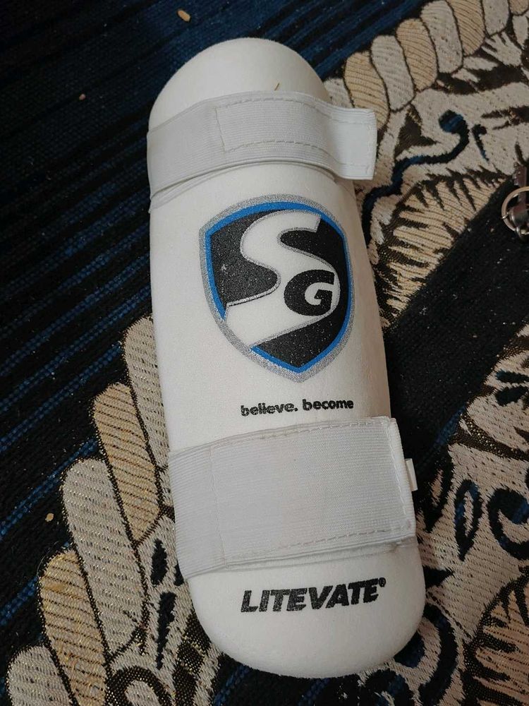 SG Litevate Cricket Elbow Pad