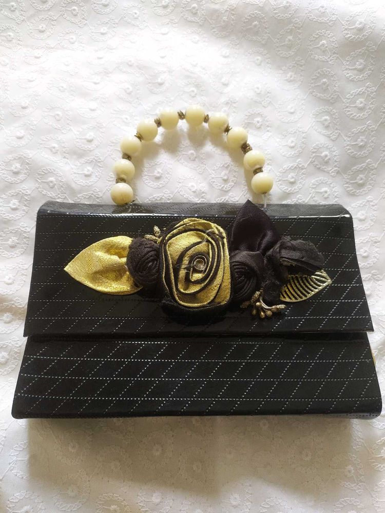 Black Purse