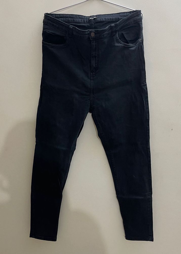 Skinny Black Jeans