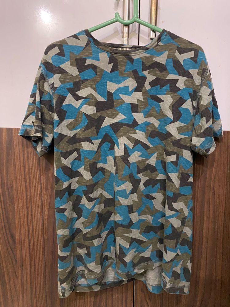 Geometric Print T Shirt