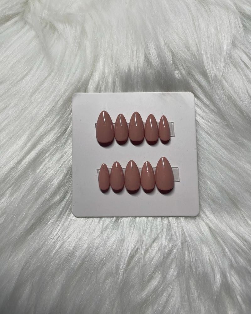 Press-On Nail Set